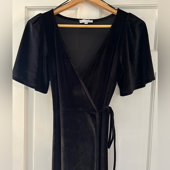 Baltic Born Velvet Dress - Picture 2 of 2